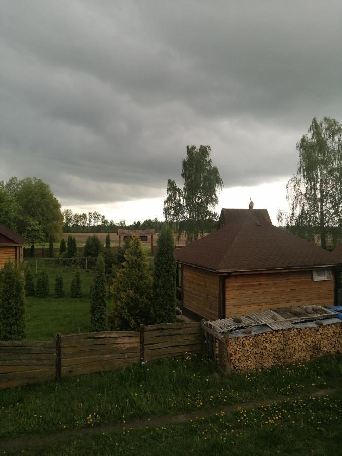 Usadba Kupalinka Hotel Ostrovo ภายนอก รูปภาพ