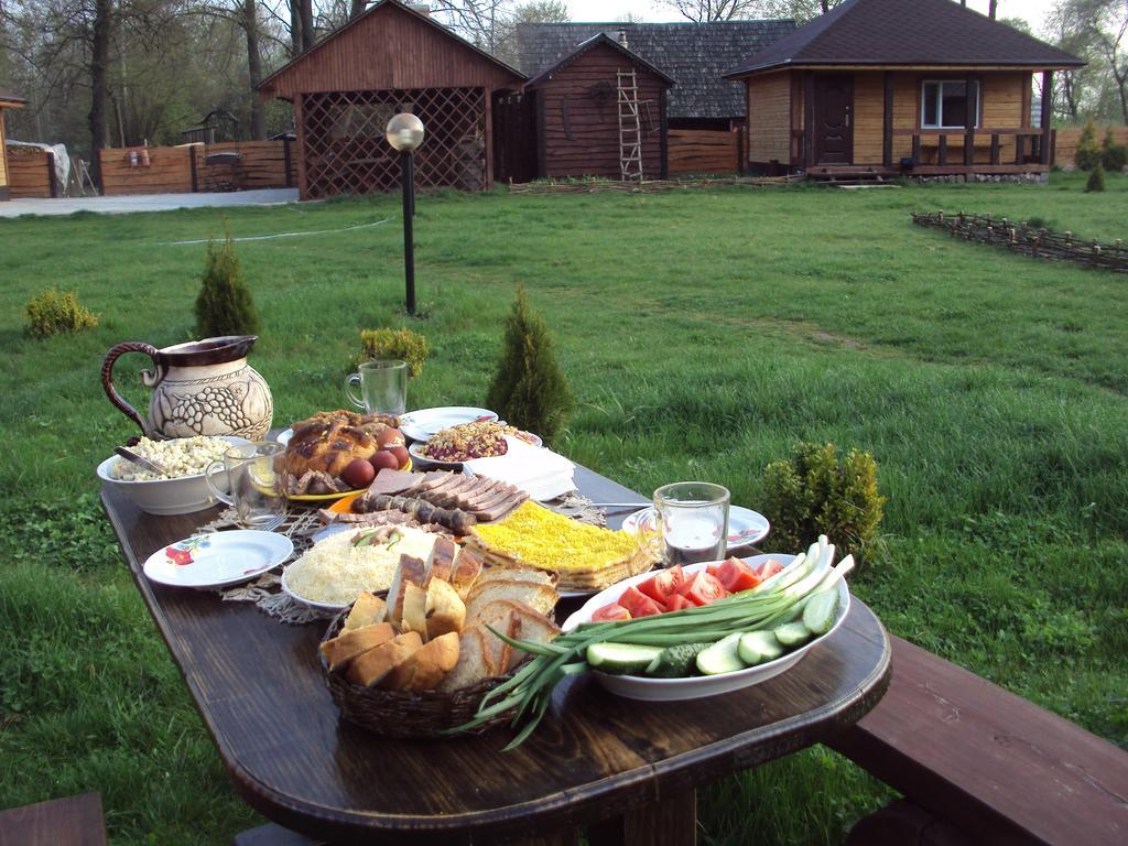 Usadba Kupalinka Hotel Ostrovo ภายนอก รูปภาพ