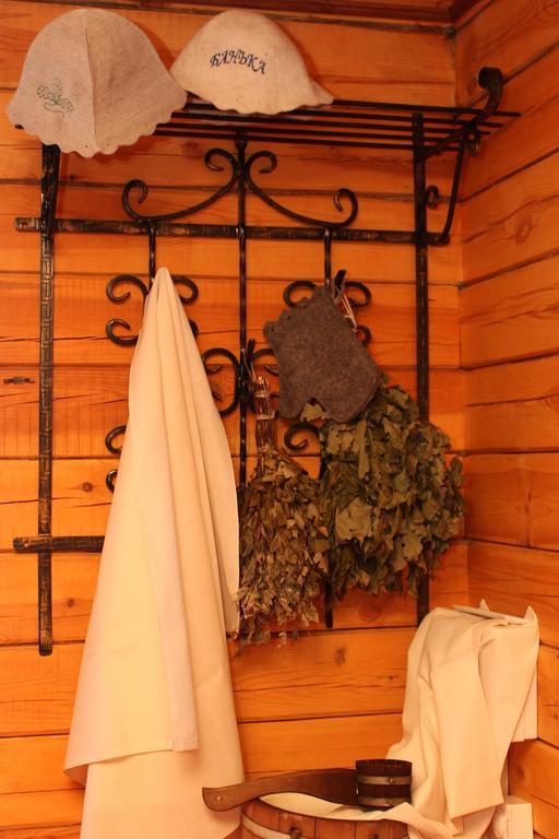 Usadba Kupalinka Hotel Ostrovo ภายนอก รูปภาพ