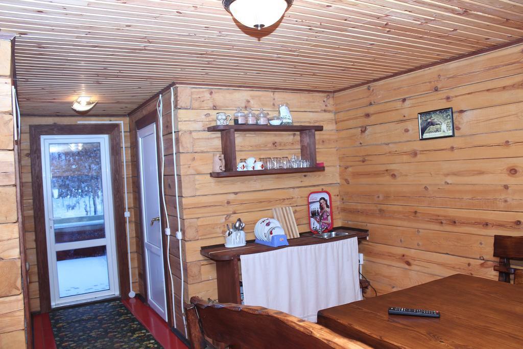 Usadba Kupalinka Hotel Ostrovo ภายนอก รูปภาพ