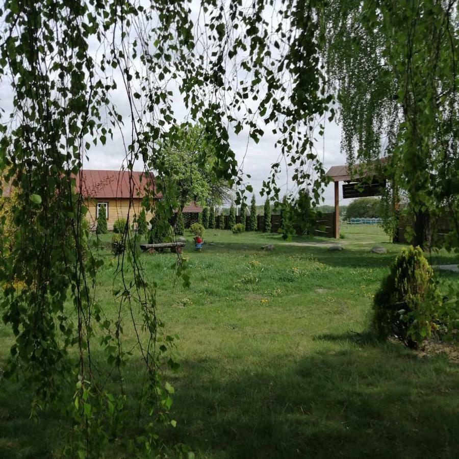 Usadba Kupalinka Hotel Ostrovo ภายนอก รูปภาพ