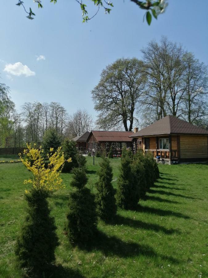 Usadba Kupalinka Hotel Ostrovo ภายนอก รูปภาพ